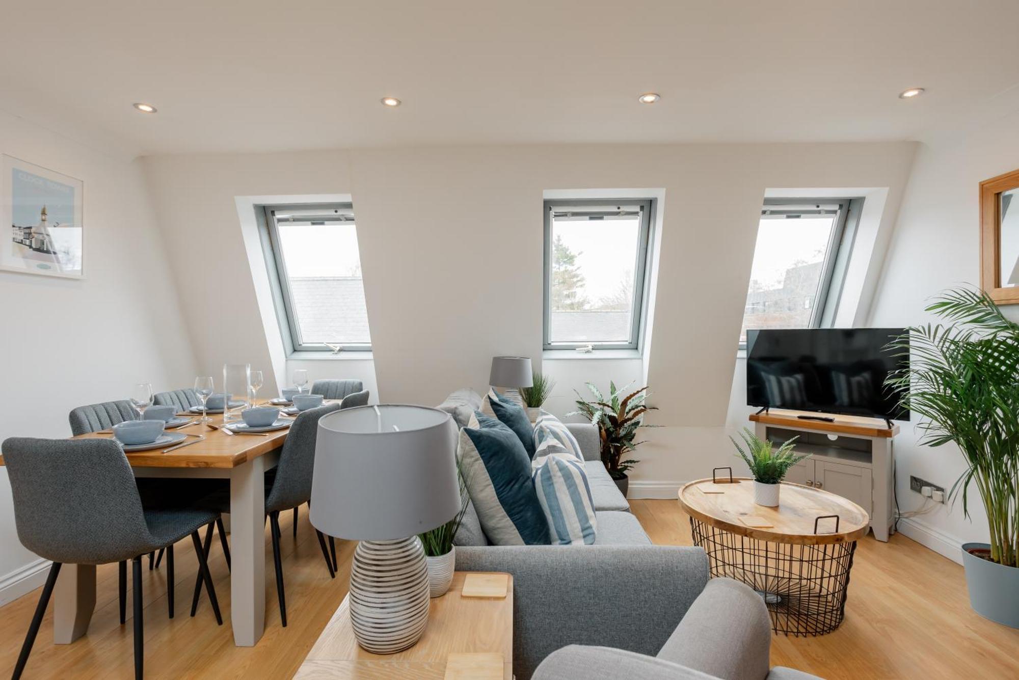Starhost Residences - Central 3 Bed Apartment At Regents Court, Newbury Newbury  Ngoại thất bức ảnh